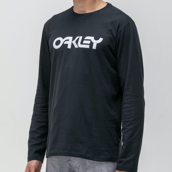CAMISETA OAKLEY MARK II LS - BLACKOUT