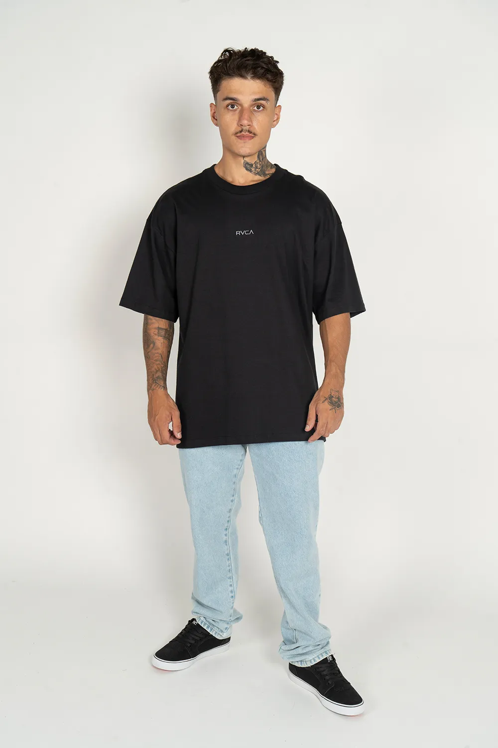 CAMISETA M/C RVCA OVERSIZED