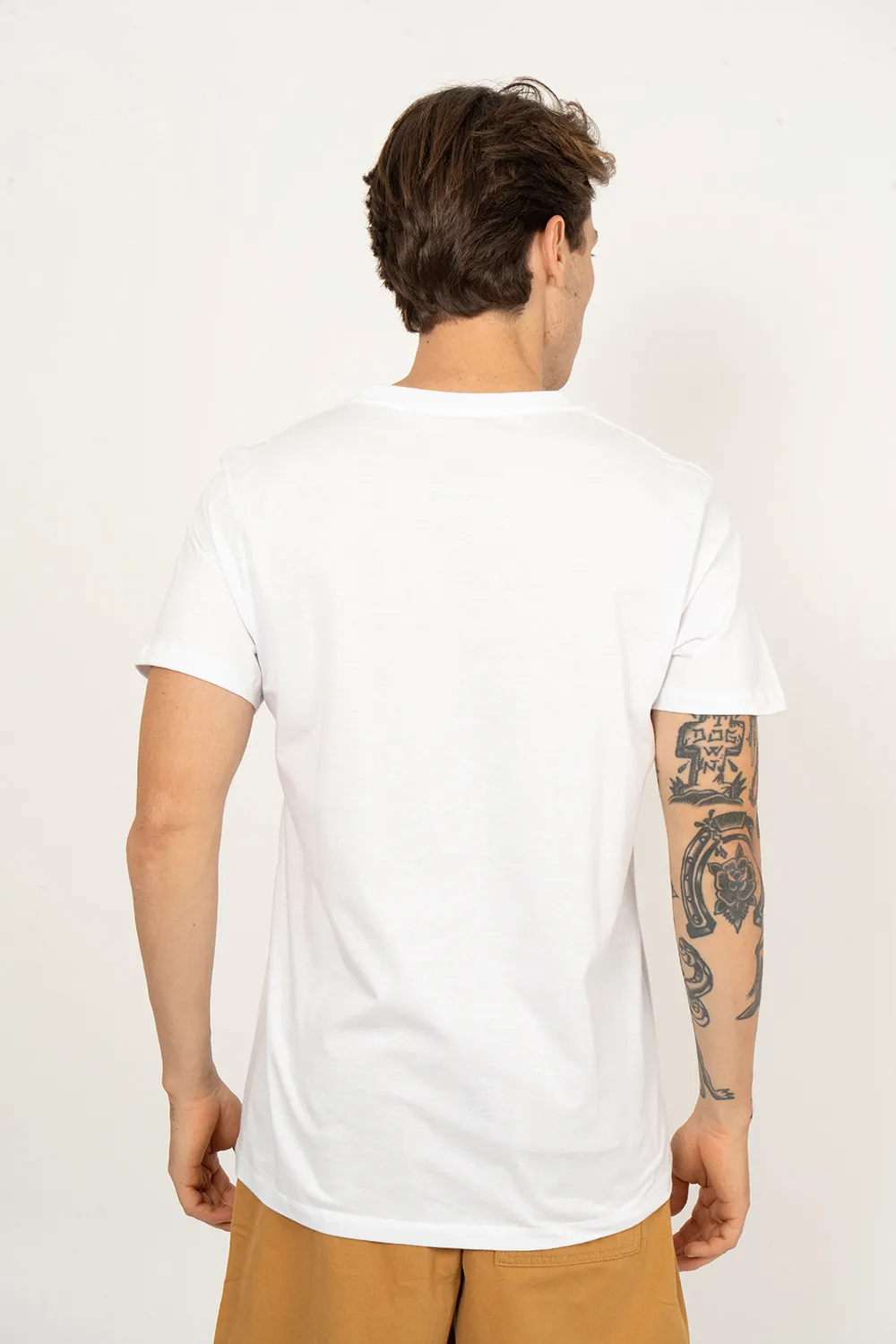 CAMISETA M/C RVCA ANP LABEL - BRANCO