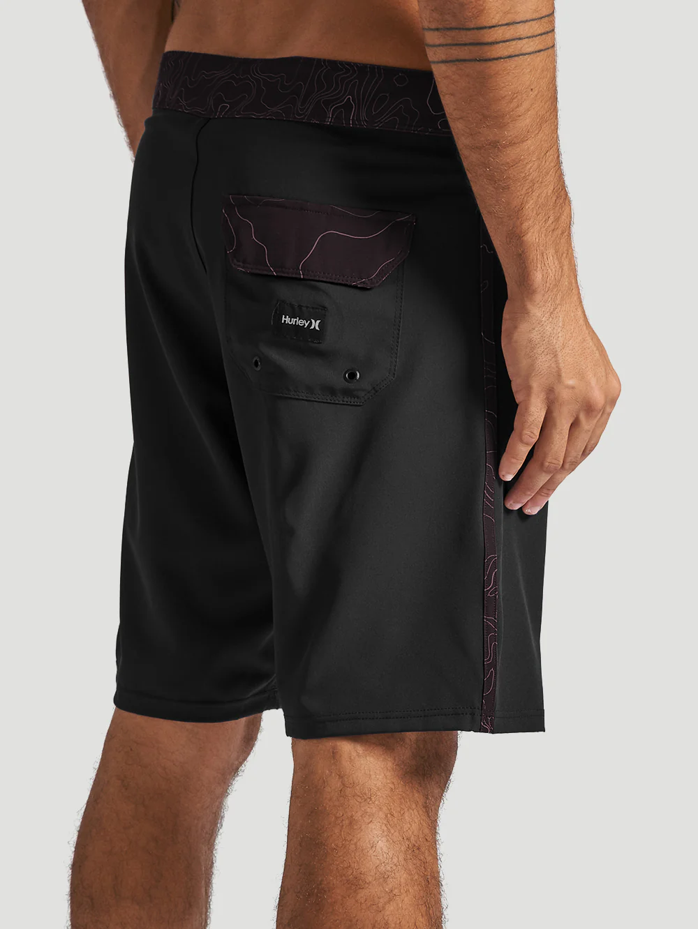 BERMUDA HURLEY FREQUENCY STRIPE