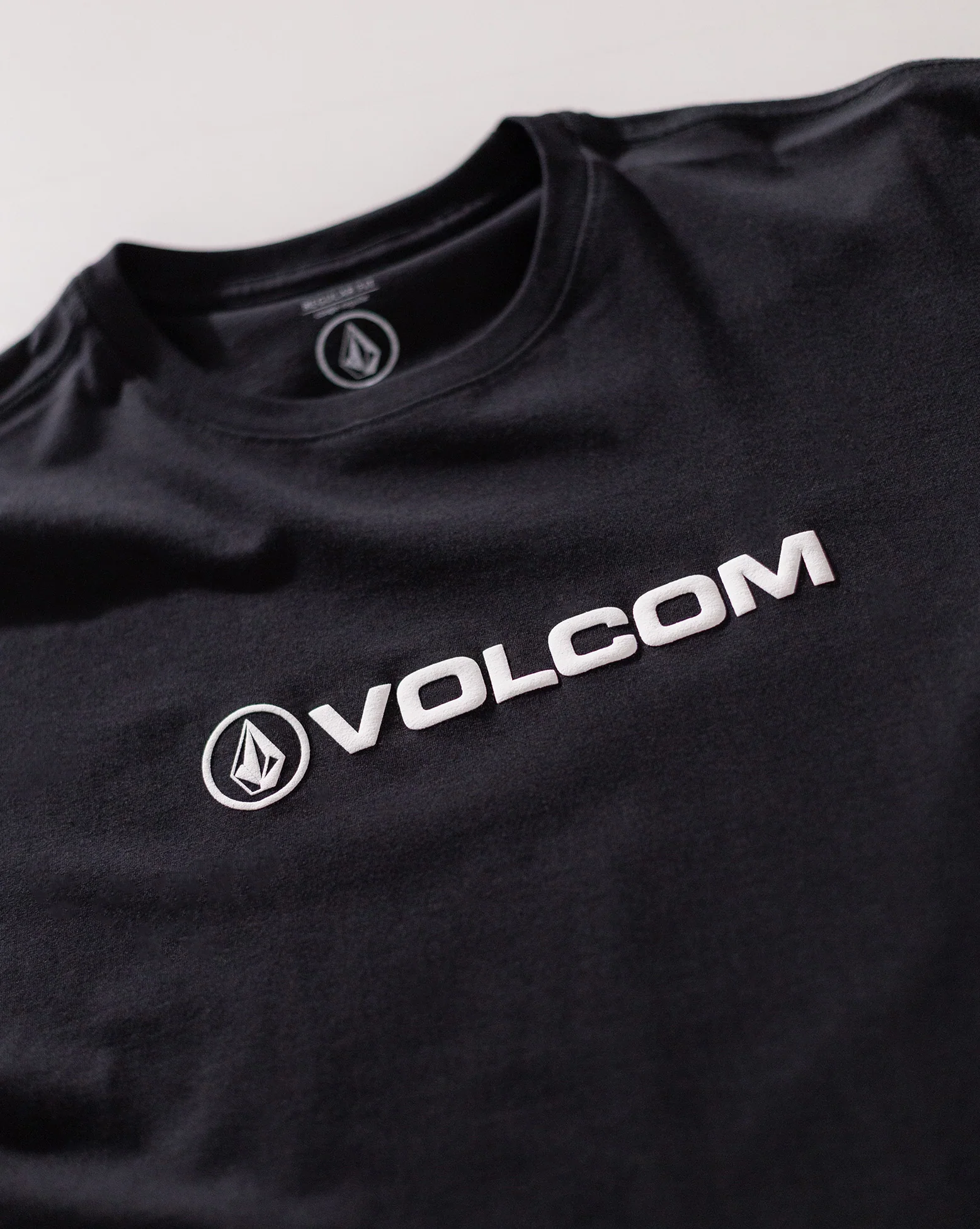 CAMISETA VOLCOM SILK MC NEW EURO - PRETO