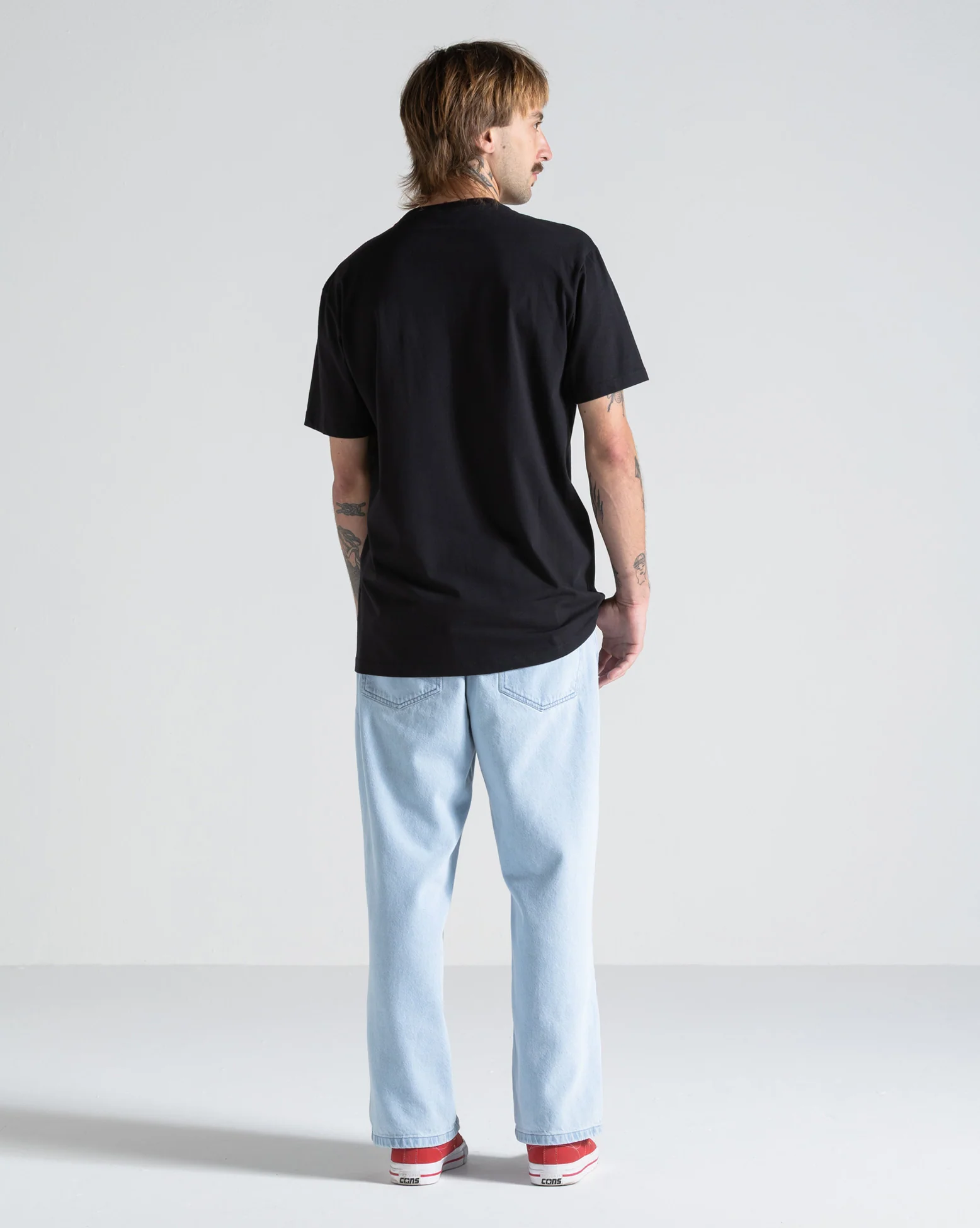 CAMISETA VOLCOM SILK MC SKIDDER - PRETO