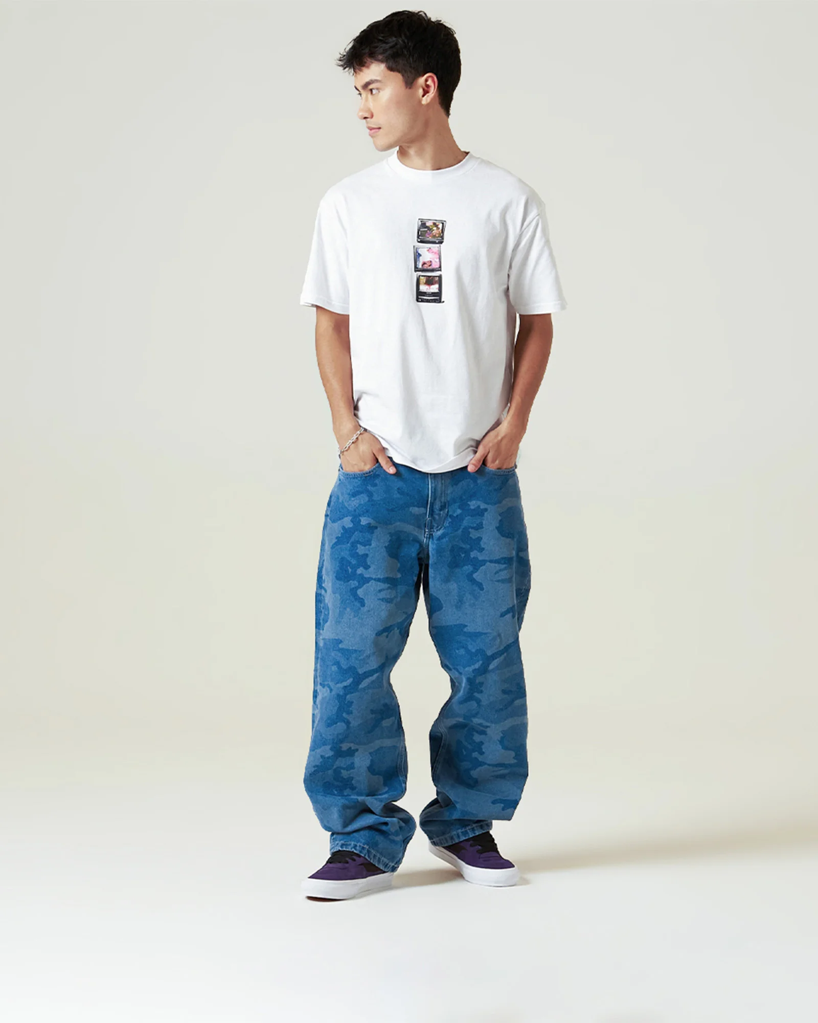 CAMISETA VANS VEE TV