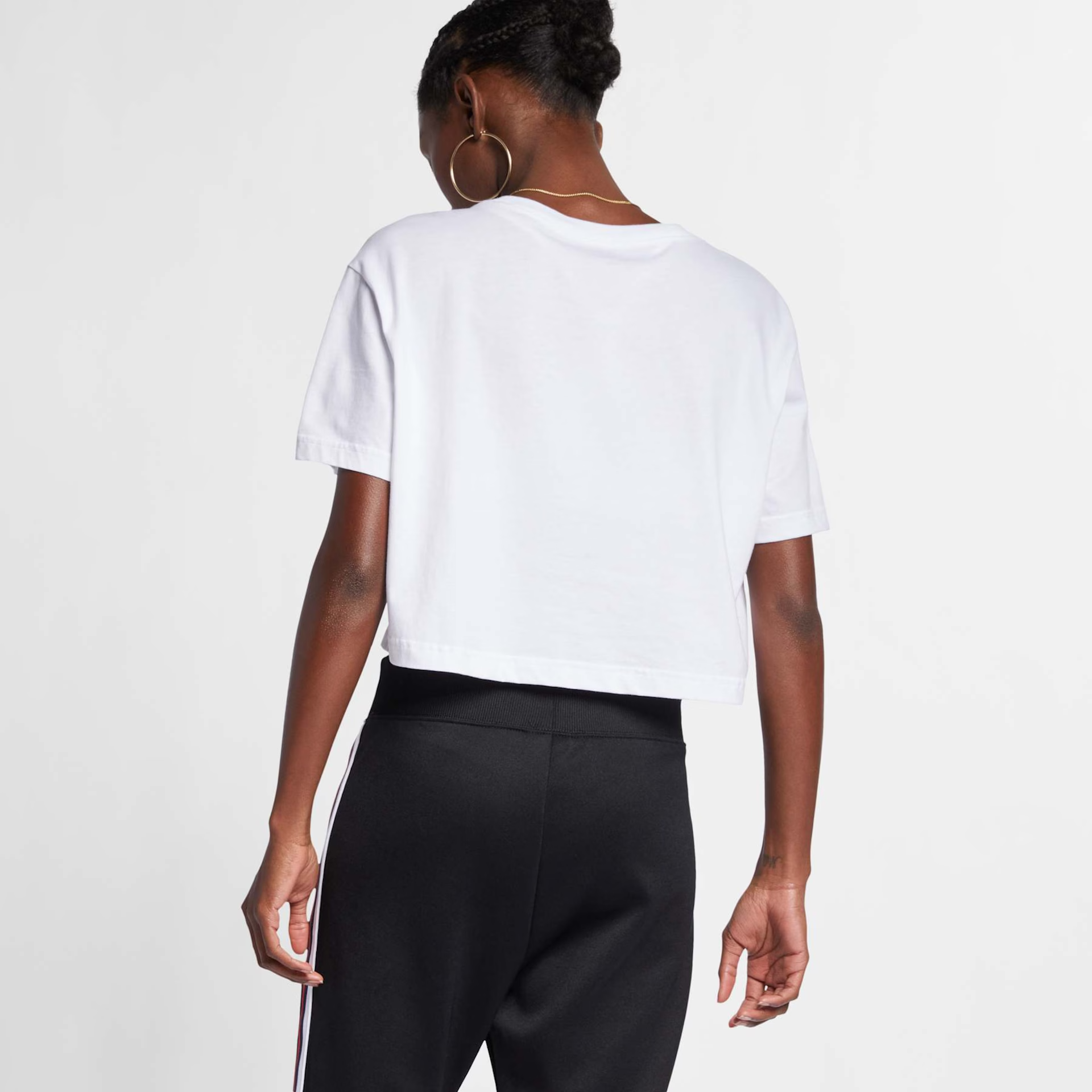 CAMISETA NIKE FEMININA SPORTSWEAR CROPPED...